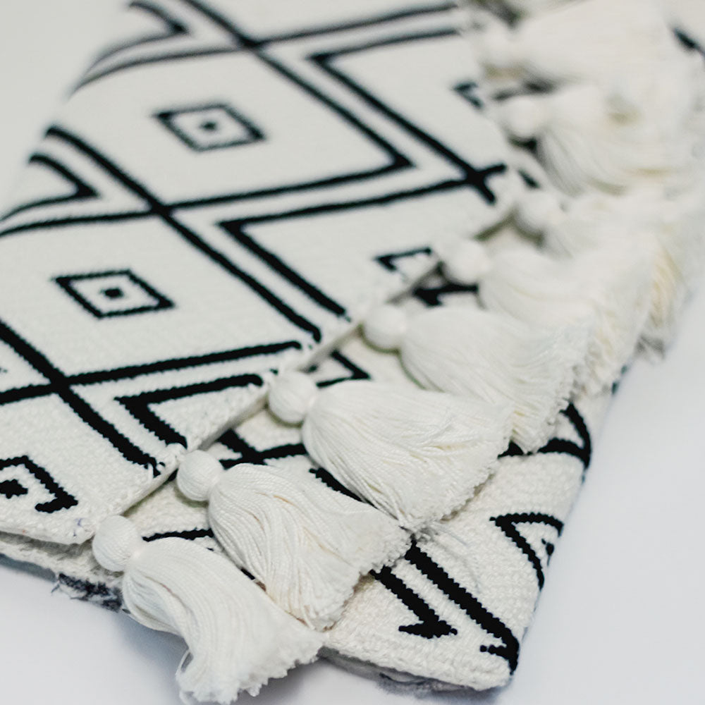 Ivory / Black geometric  Off-white Hand Woven Clutch Bag, on loomed 10.6"X6.3"