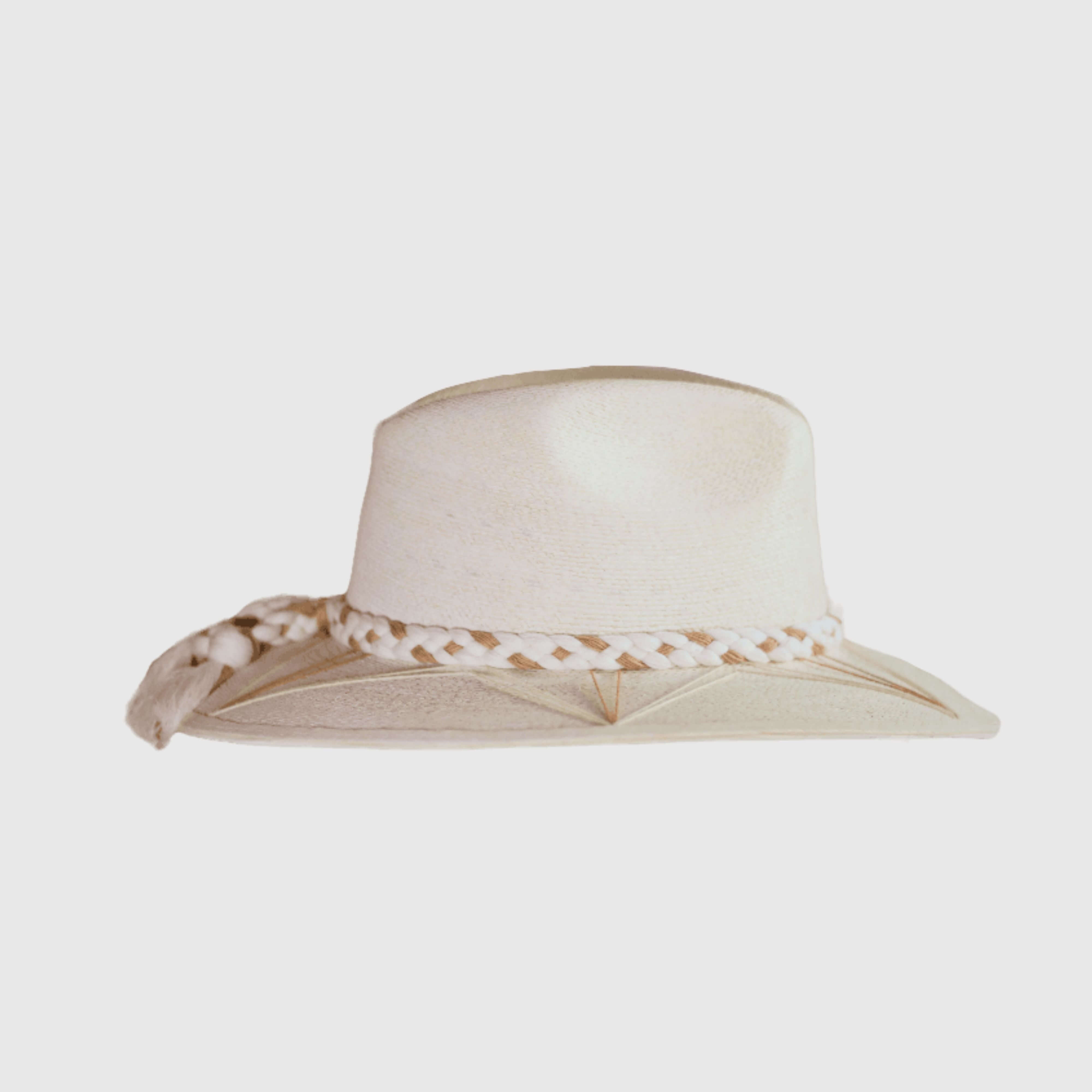 Hand-embroidered hat made of cotton threads and natural premium palm